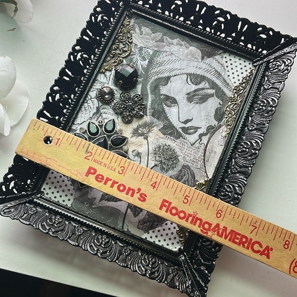 Moody Wall Art Gothic Sad Girl Maximalist Gothic Decor - Picture 8 of 10